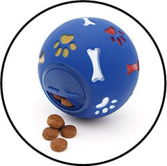 Balle distributrice de croquettes pour chat et chien