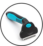 Brosse carde pour brosser le chat contre les boules de poils